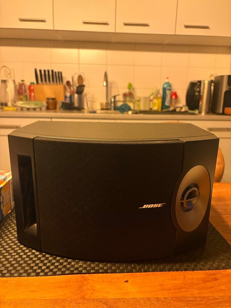 Bose 201 V Speakers - Zo goed als nieuw met matchende nummer, Audio, Tv en Foto, Luidsprekers, Ophalen of Verzenden, Zo goed als nieuw