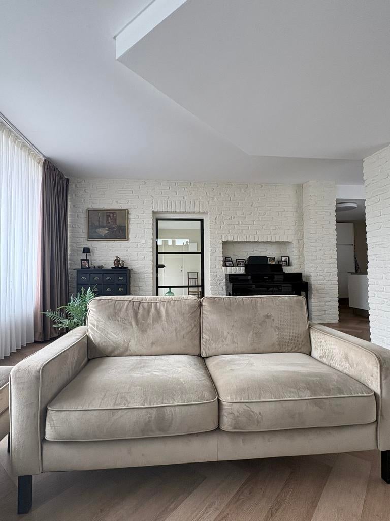 Mooie 2 zits bank, Huis en Inrichting, Ophalen, Zo goed als nieuw, Stof