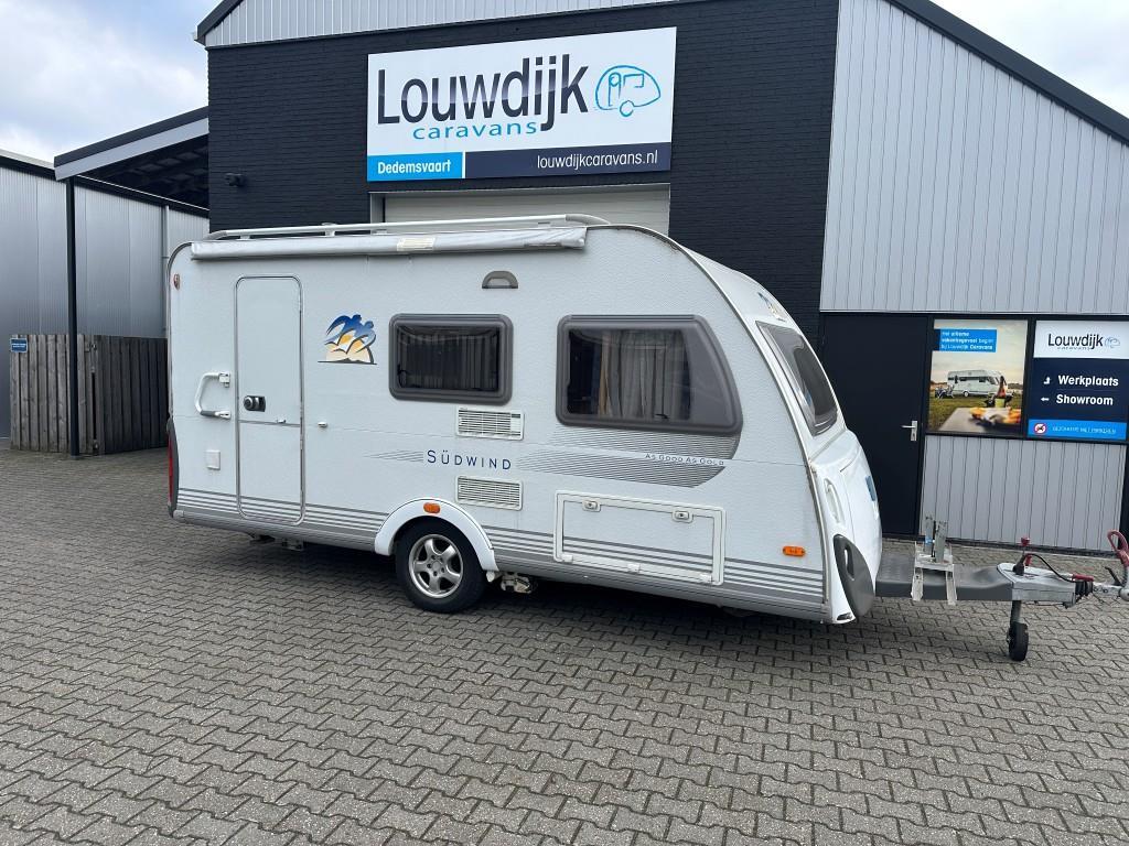 KNAUS Sudwind 420 QD ’09 (Mover, Vastbed 205cm), Vast bed, Bedrijf, 750 - 1000 kg, 6 tot 7 meter