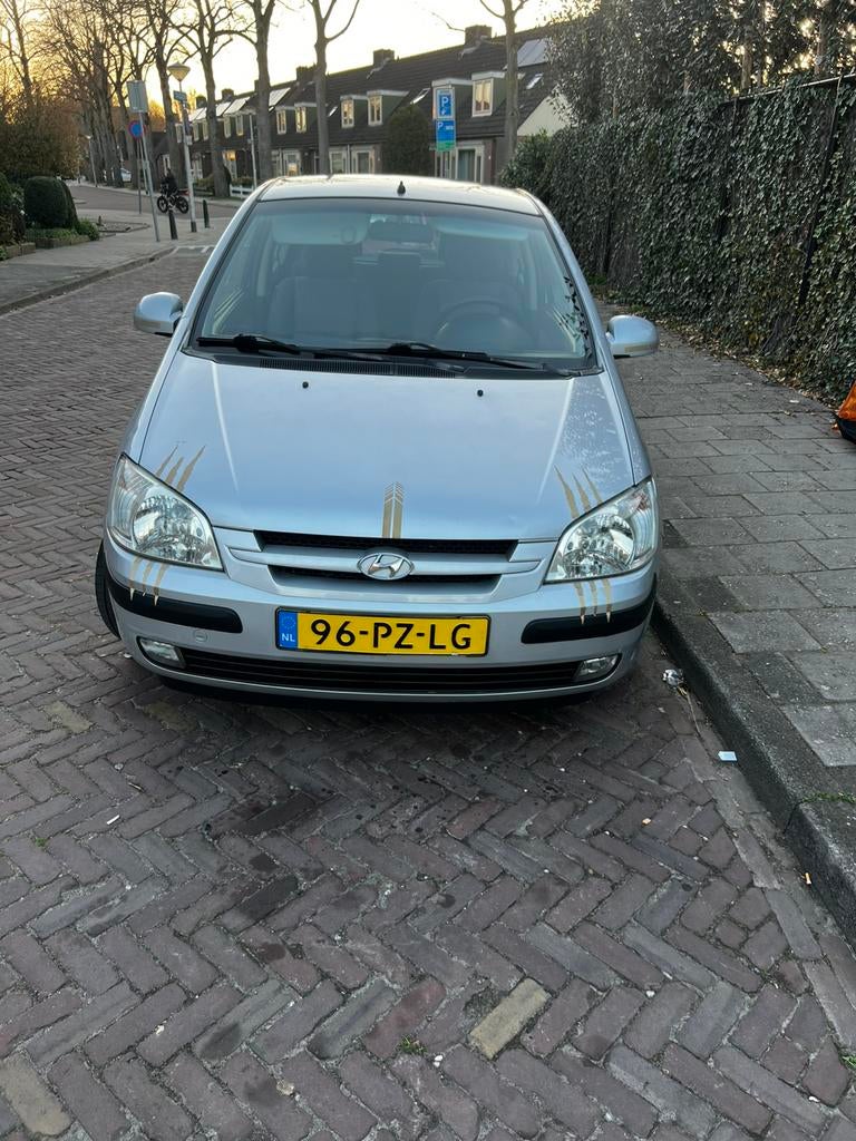 Hyundai Getz 1.3 3DRS AUT 2005 Grijs, 450 kg, 40 €/maand, 4 cilinders, 1006 kg