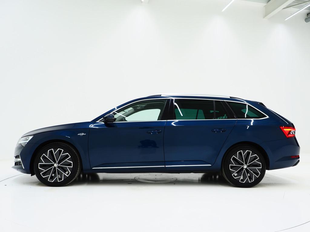 Skoda Superb Combi 1.4 TSI iV Laurin & Klement | Leder | Can, Auto's, Gebruikt, 4 cilinders, Blauw, Hybride Elektrisch/Benzine