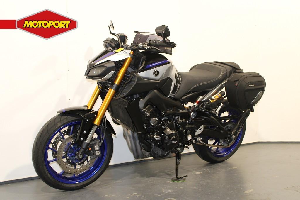 Yamaha MT 09 SP (bj 2020) - foto 2