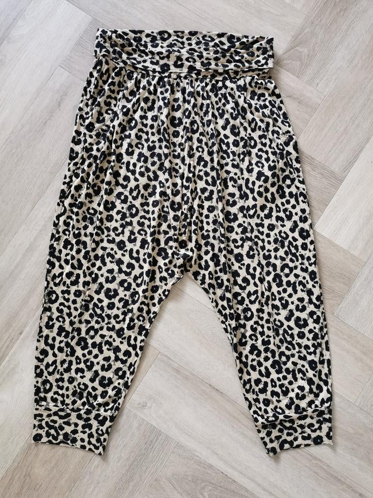 Harembroek mt. S, Overige kleuren, Verzenden, Zo goed als nieuw, Driekwart