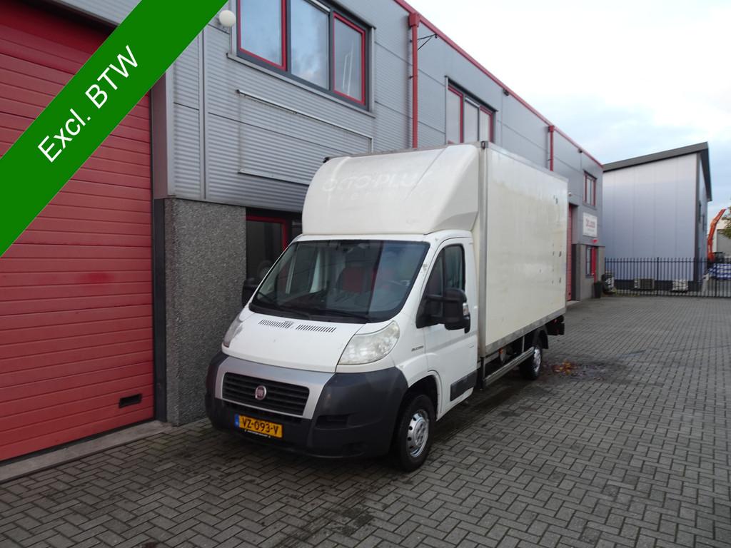 Fiat Ducato 35L 2.3 MultiJet L4 h3 bakwagen met laadklep, Voorwielaandrijving, Euro 5, Stof, Gebruikt
