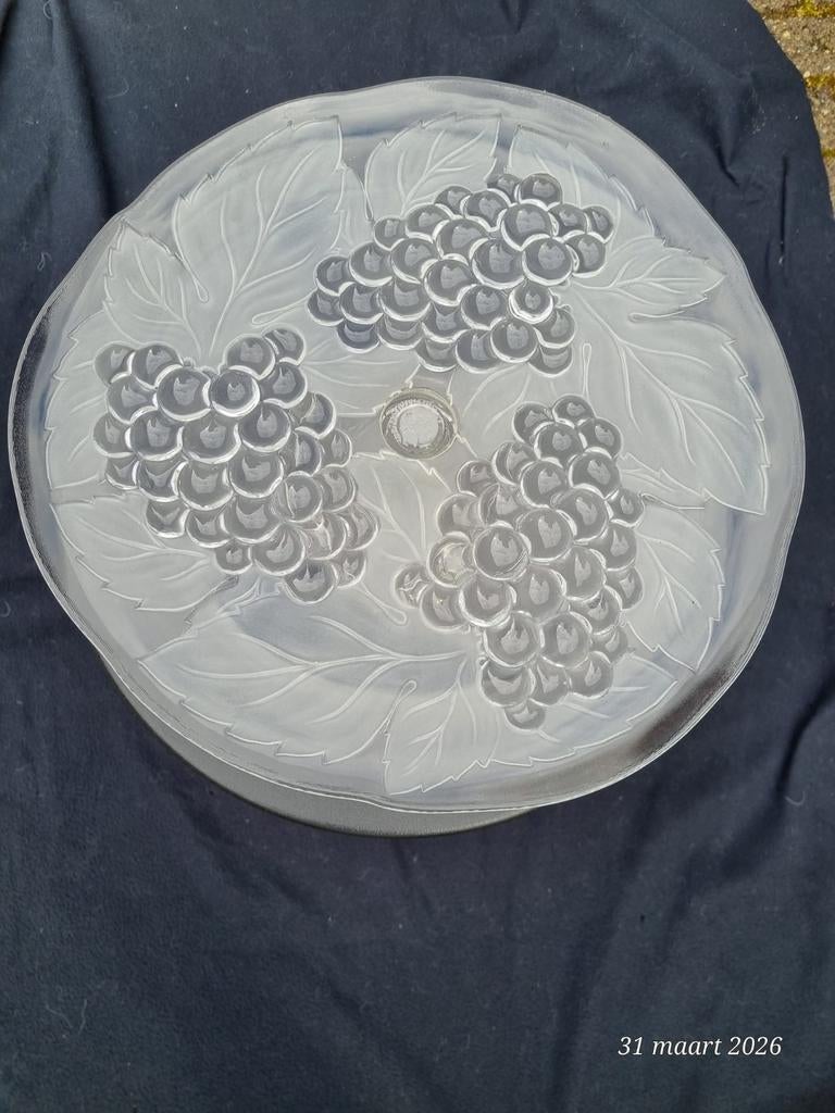 Vlaplaat glas / serveerschaal op voet, Antiek en Kunst, Antiek | Glas en Kristal, Ophalen