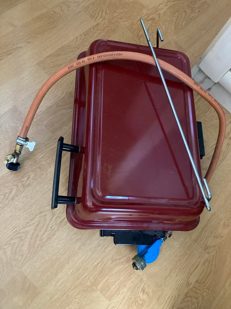 Houtskoolbarbecue met gasslang, Ophalen, Gebruikt, Met accessoires