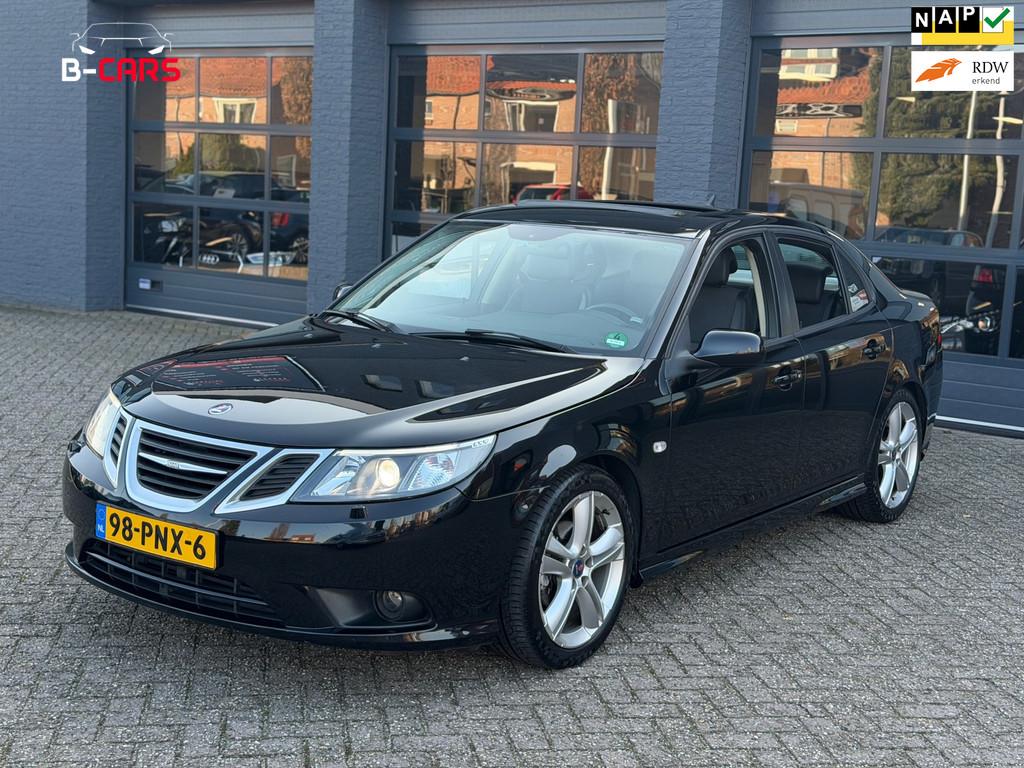 Saab 9-3 Sport Sedan 2.0t Norden Leer|Camera|Navi|Pano|Nap, Voorwielaandrijving, Gebruikt, 4 cilinders, Zwart