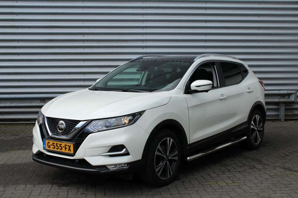 Nissan Qashqai 1.3 DIG-T 160pk N-Connecta AUTOMAAT Panoramad, Stof, Gebruikt, 4 cilinders, 1290 kg
