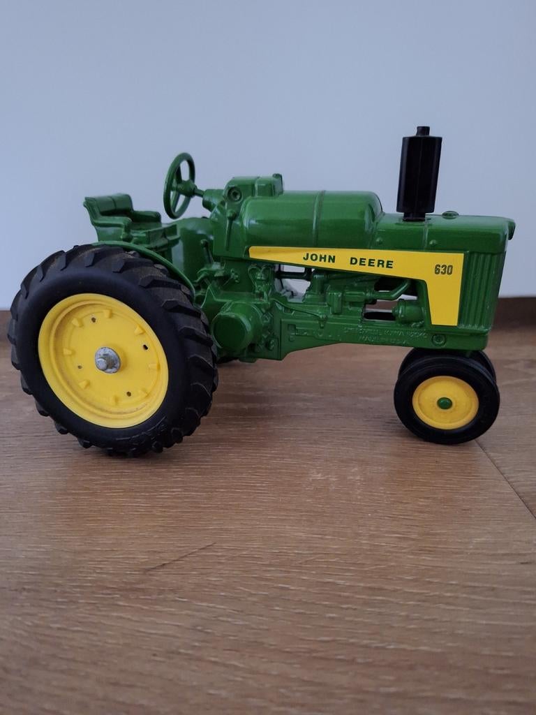 Mooie John Deere 630 ERTL schaalmodel tractor, Ophalen of Verzenden
