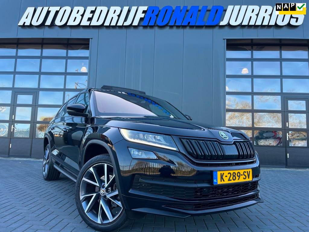 Skoda Kodiaq 1.5 TSI Sportline Business 7p/NLAuto/Panoramada, 4 cilinders, 7 stoelen, Zwart, Origineel Nederlands