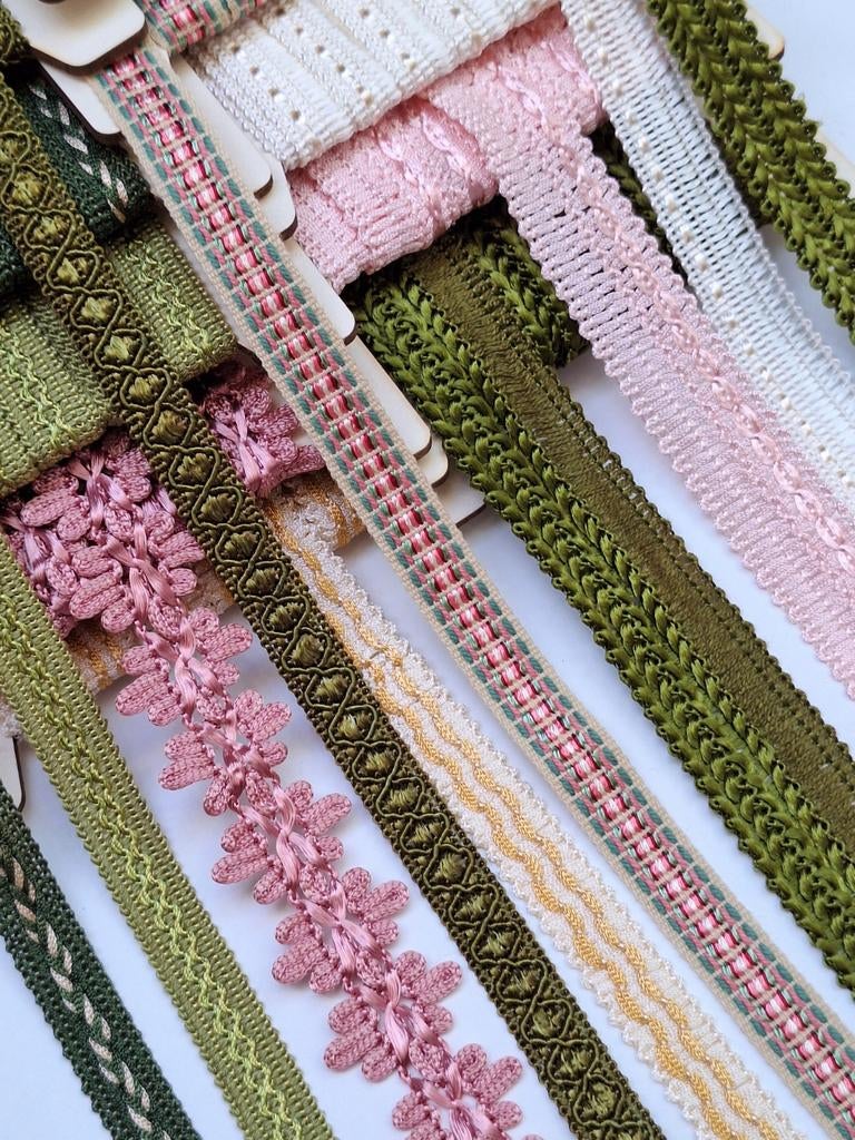 Zeer mooie vintage sierbanden/ galon pakket, Hobby en Vrije tijd, Naaien en Fournituren, Ophalen of Verzenden, Nieuw, Lint, Band of Elastiek