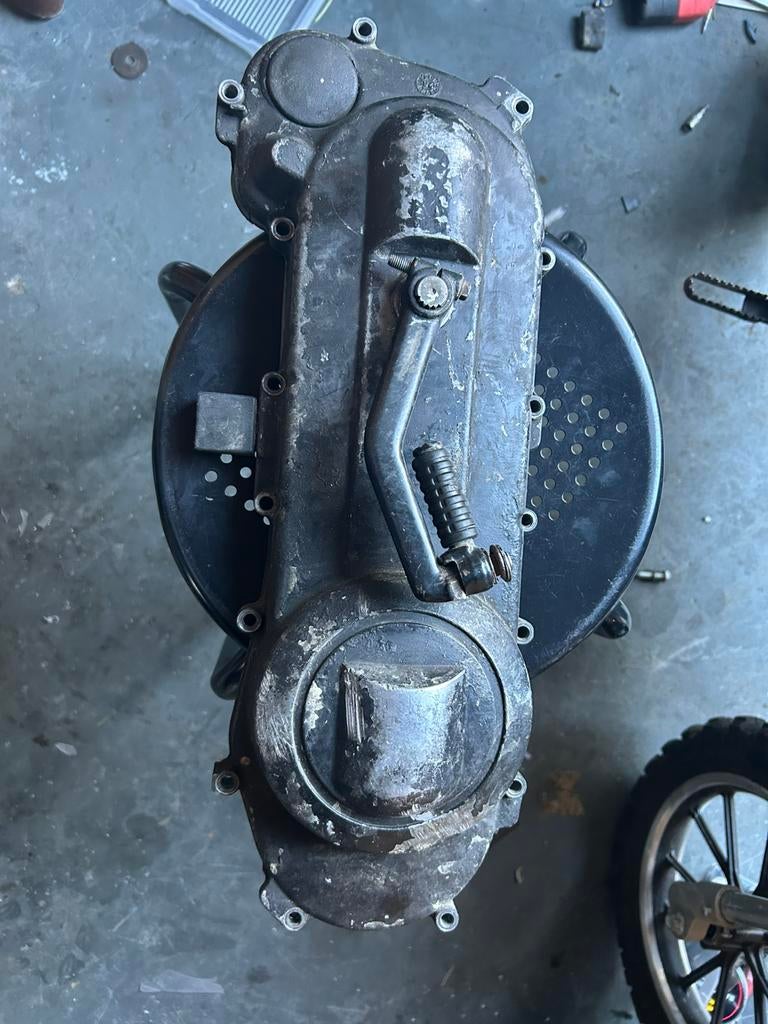 Typhoon/Gilera runner carterkap, Ophalen