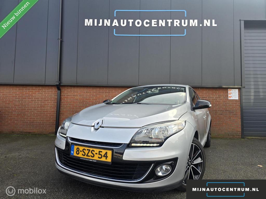 Renault Megane 1.2 TCe Bose NAVI️ CLIMA️ APK️, Voorwielaandrijving, Euro 5, Gebruikt, Zwart