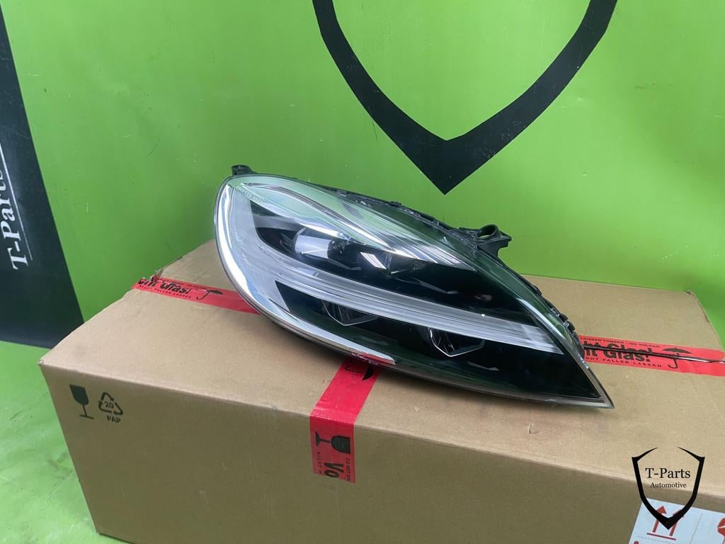 volvo V40 rechts koplamp 32228484, Auto-onderdelen, Verlichting, Info@fabrikant.eu, Ophalen of Verzenden, Volvo, Fabrikantstraat 1
1000 AA  Amsterdam
