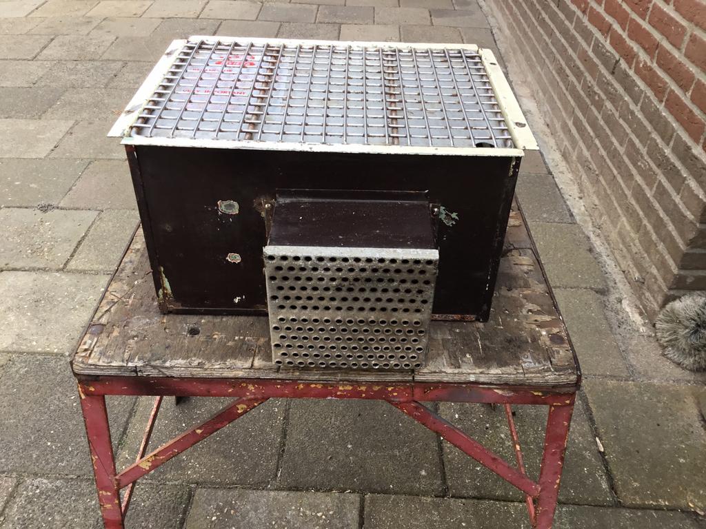 Mostard Yvonne vloerkachel, Ophalen of Verzenden, Gebruikt