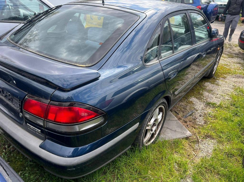 Mazda 626 Gevraagd! Alle modellen, 4 cilinders, 1840 cc, Origineel Nederlands, Handgeschakeld