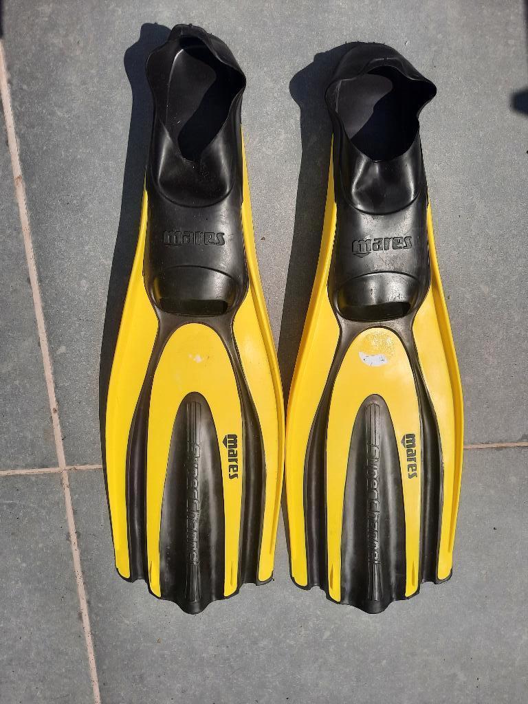 Duikvinnen Mares, Ophalen of Verzenden, Zo goed als nieuw, Zwem- of Duikvliezen