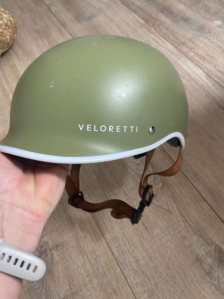 Veloretti fietshelm - Zo goed als nieuw, Ophalen, Zo goed als nieuw, Overige maten, Heer of Dame