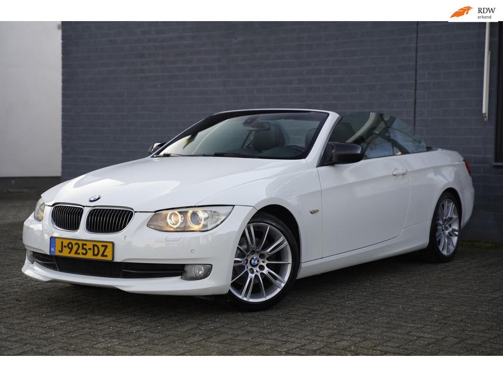 BMW 3-serie Cabrio 330i High Executive, Leder, Navigatie NAP, Auto's, BMW, Automaat, Euro 5, Achterwielaandrijving, Zwart