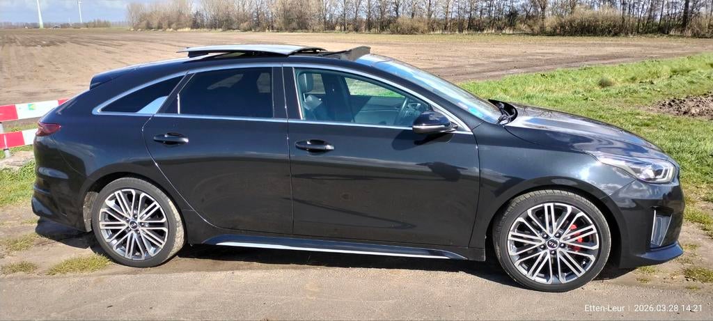 Kia (Pro) Cee d 1.4 T-GDI Dct7 automa.2019.Zwart.Panoramadak, 1353 cc, Zwart, 4 cilinders, Zwart