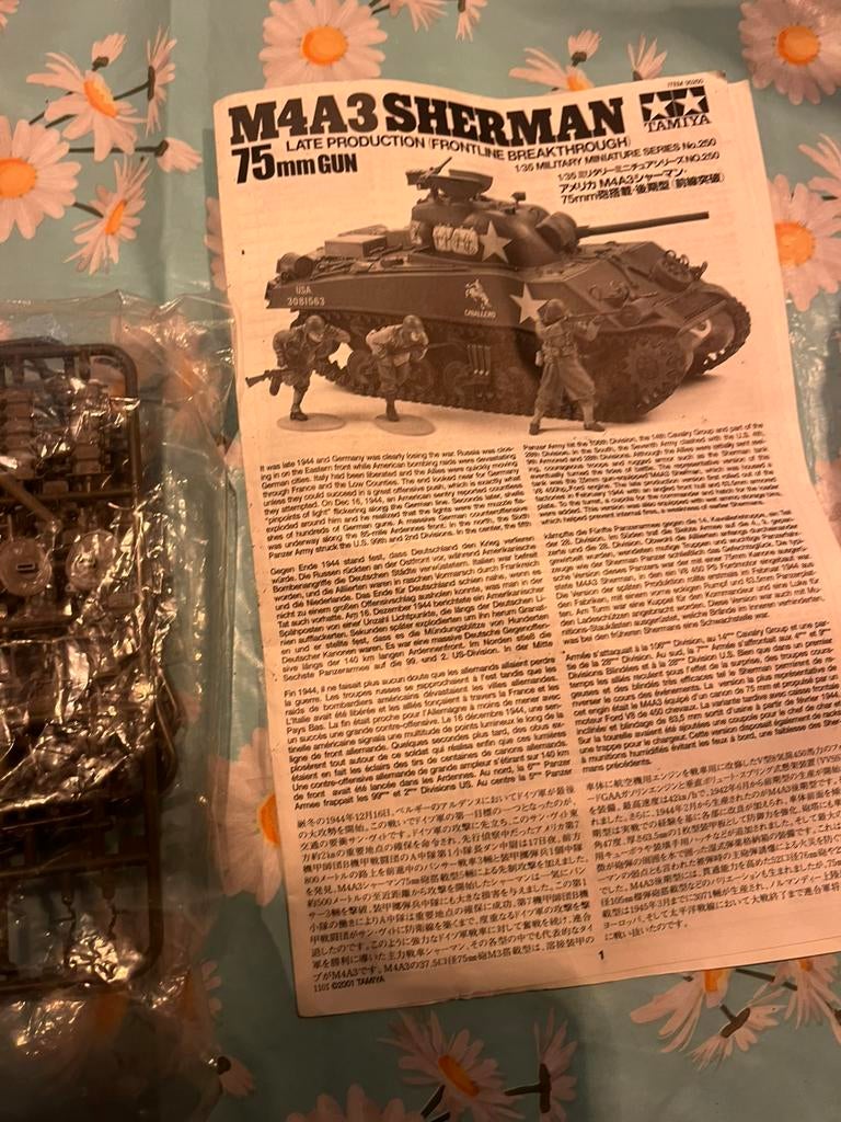 Tamya Sherman tank, Hobby en Vrije tijd, Overige merken, Tank, 1:32 tot 1:50, Ophalen of Verzenden