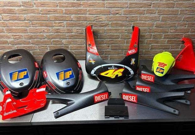 Aprilia RS 50 Rossi Identikit kuipdelen Valentino Rossi, Fietsen en Brommers, Ophalen of Verzenden, Nieuw, Kap