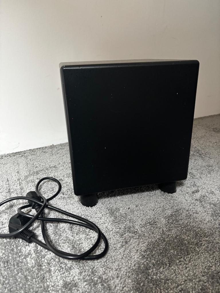 Quake Subwoofer, 60 tot 120 watt, Ophalen, Overige merken, Gebruikt