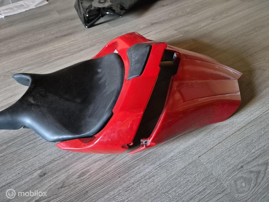 Buddyseat zadel achterkant kontje monoposto mono 749 999, Gebruikt, Factorystore.service@ducati.com, Ophalen of Verzenden, Via Antonio Cavalieri Ducati, 74/5, 74/6, 40132 Bologna BO