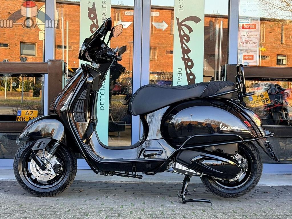 Vespa GTS Super 310 ABS Custom Nero Convinto - foto 3