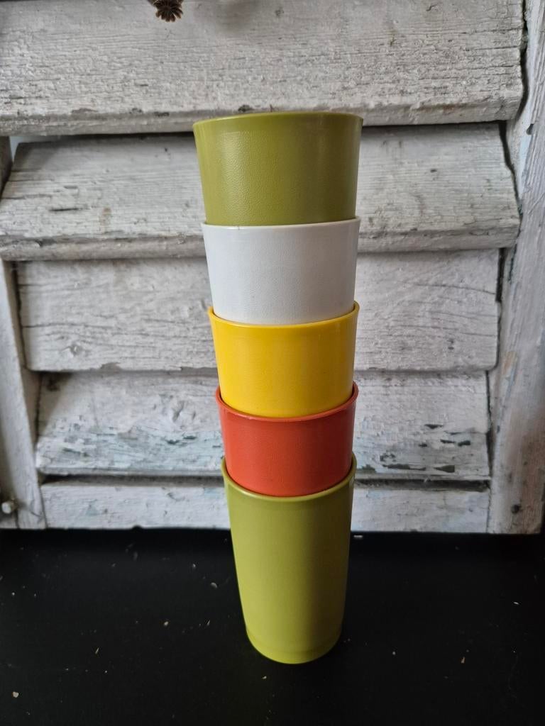 5 Tupperware bekers uit de jaren 70, Ophalen of Verzenden, Zo goed als nieuw, Groen, Beker of Kan