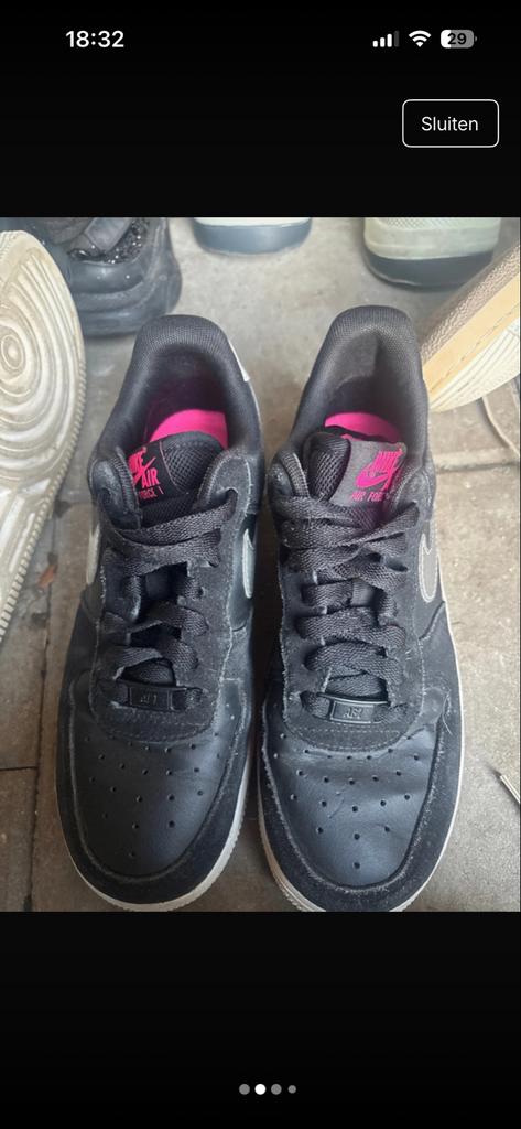 Nike Air Force 1 zwart roze maat 37,5, Kleding | Dames, Schoenen, Ophalen of Verzenden, Gedragen, Zwart, Sneakers of Gympen