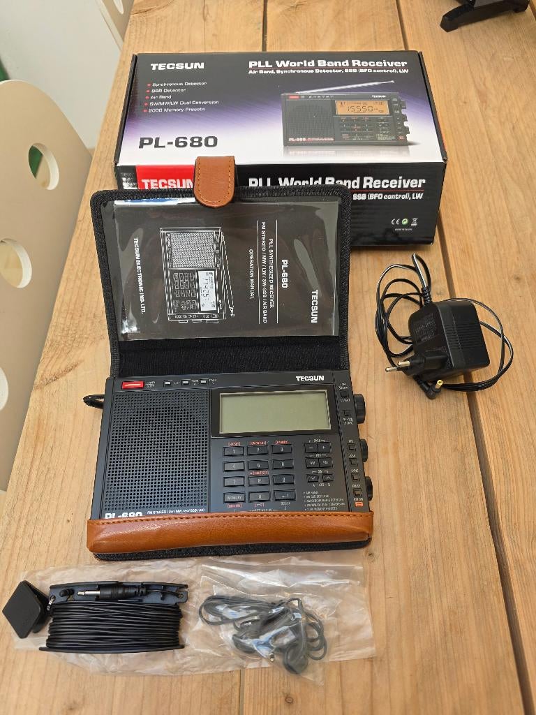 Tecsun PL-680 wereldontvanger nieuwstaat, Ophalen of Verzenden, Nieuw, Wereldontvanger