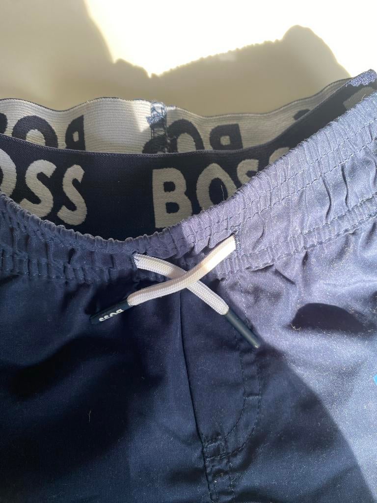 Hugo Boss Zwemshort Maat 4 - Stijlvol en Comfortabel, Kinderen en Baby's, Gebruikt, Overige maten, Ophalen of Verzenden, Zwembroek