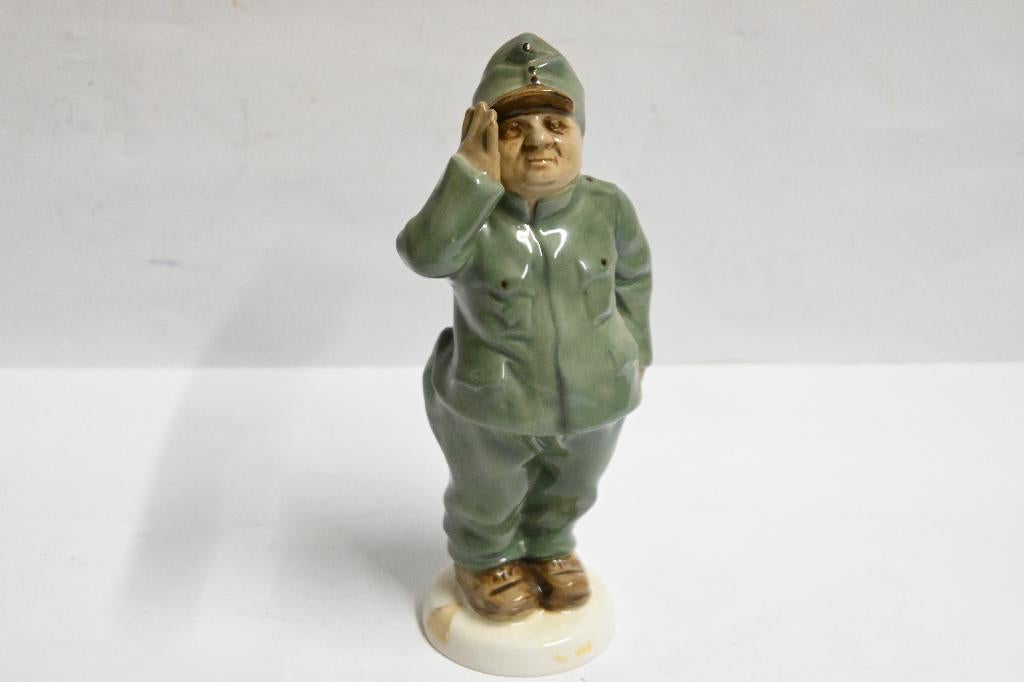 Royal Dux soldaat Schwejk beeld porselein schwejk wo1, Ophalen of Verzenden