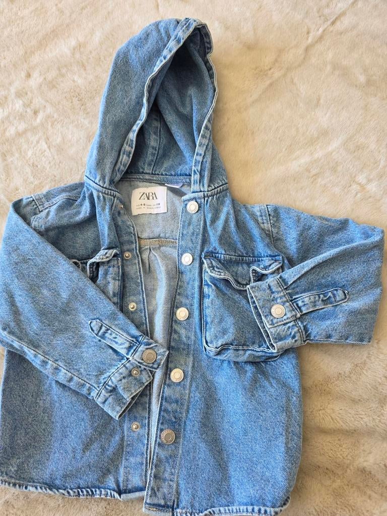 Zara spijkerjasje met capuchon maat 110, Ophalen of Verzenden, Meisje