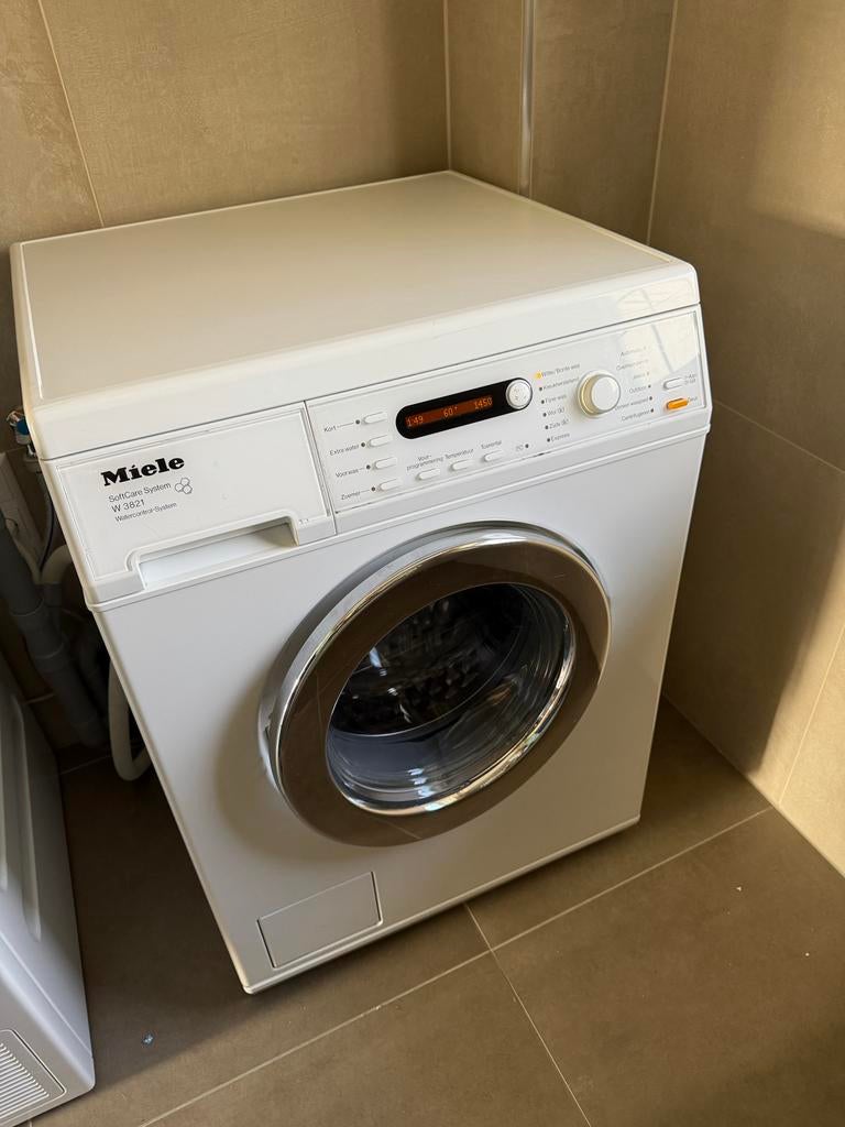 Miele W3821 SoftCare Wasmachine - Topkwaliteit, Ophalen, Gebruikt, Voorlader, Wolwasprogramma