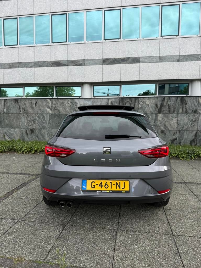 SEAT León