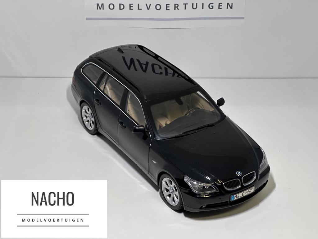 BMW 5-Serie Touring E61 | Kyosho | schaal 1:18 | ZGAN, Ophalen of Verzenden, Zo goed als nieuw, Auto, Kyosho
