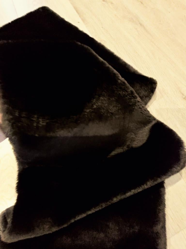 Zwarte nep bont stola / omslagdoek, Ophalen of Verzenden, Zo goed als nieuw