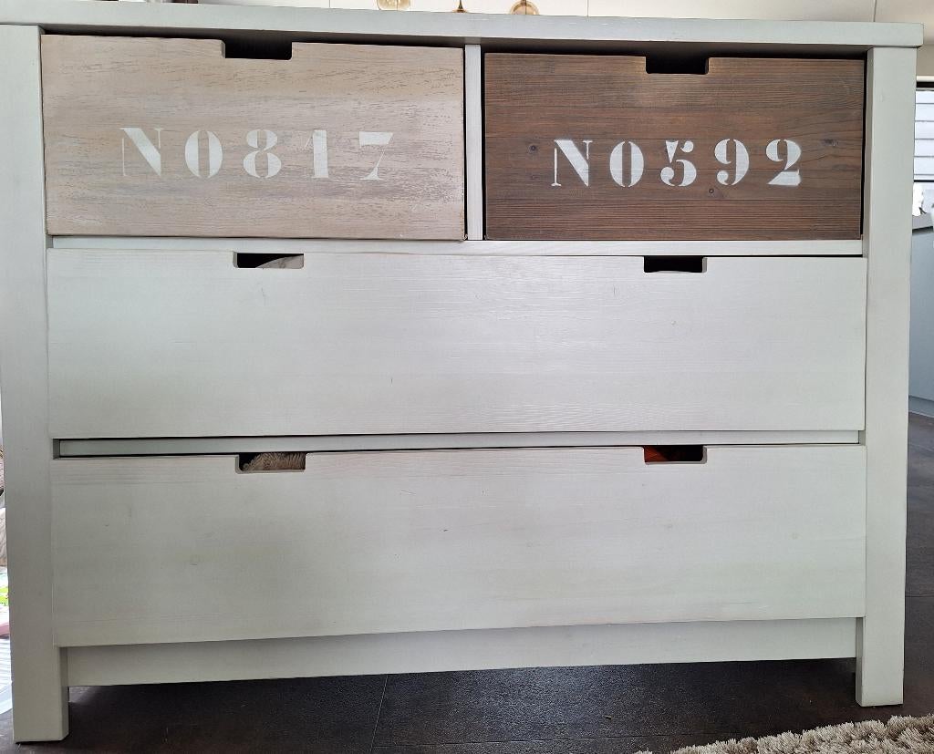 commode en bed, Kinderen en Baby's, Kinderkamer | Commodes en Kasten, Gebruikt, Commode, 90 tot 105 cm, 100 cm of meer, 50 tot 70 cm