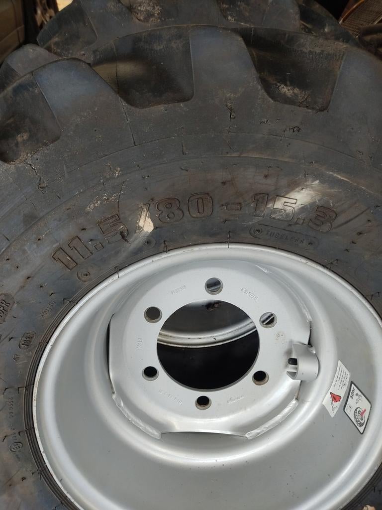 Banden met 6 gaats velgen Giant, Ophalen