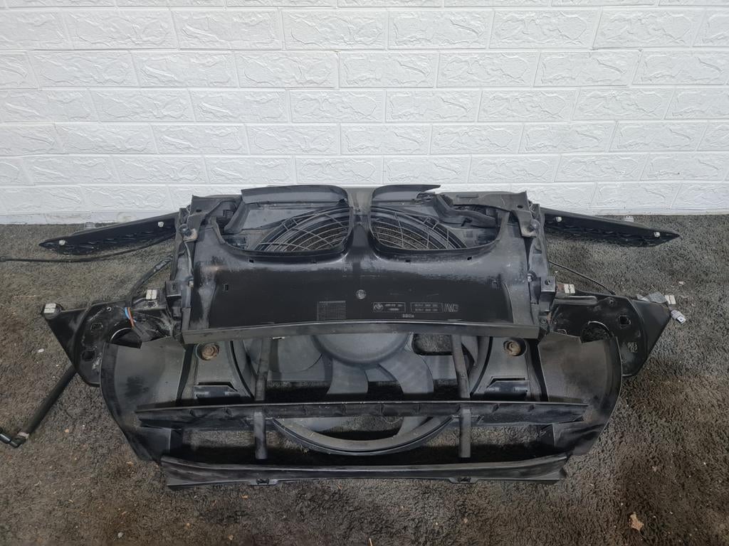 BMW E46 M3 3.2 Coupé Cabrio Voorfront met koelvin, Ophalen, Gebruikt, Voor, BMW