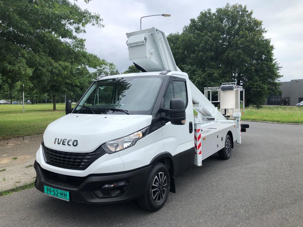 Klaas Theo 25 Meter autohoogwerker op Iveco Daily hoogwerker, Ophalen