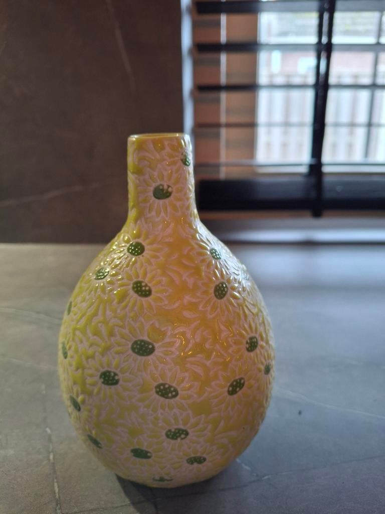 Vaasje van Des Pots, Huis en Inrichting, Ophalen, Aardewerk of Porselein, Zo goed als nieuw, Minder dan 50 cm