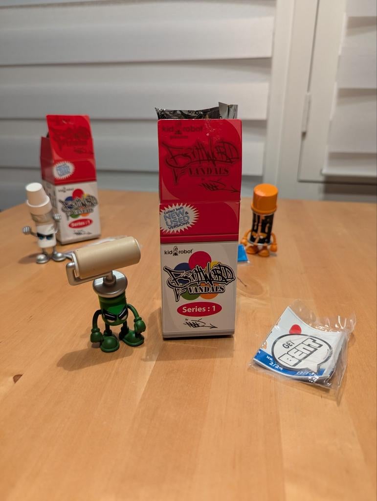 Kidrobot Bentworld Vandals Series 1, Ophalen of Verzenden, Zo goed als nieuw