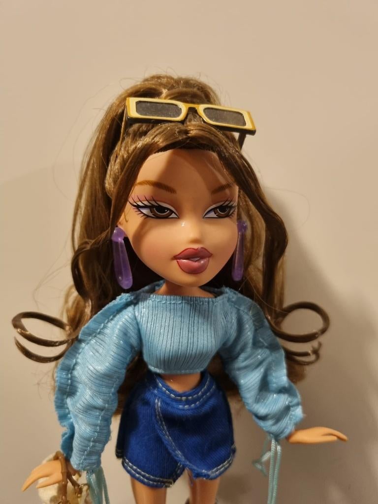 Bratz x Cult Gaia Special Edition Designer doll/pop Yasmin, Verzamelen, Poppen, Ophalen of Verzenden, Zo goed als nieuw, Pop