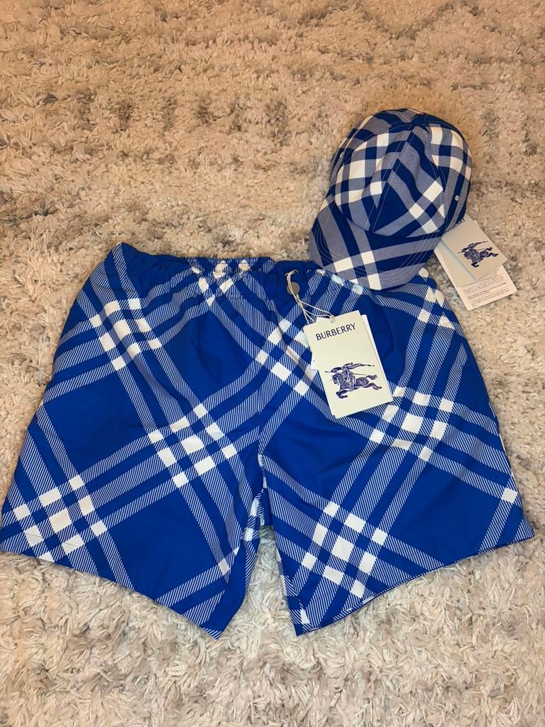 Burberry zwembroek + pet (Beide size L), Kleding | Heren, Badmode en Zwemkleding, Maat 52/54 (L), Blauw, Ophalen of Verzenden