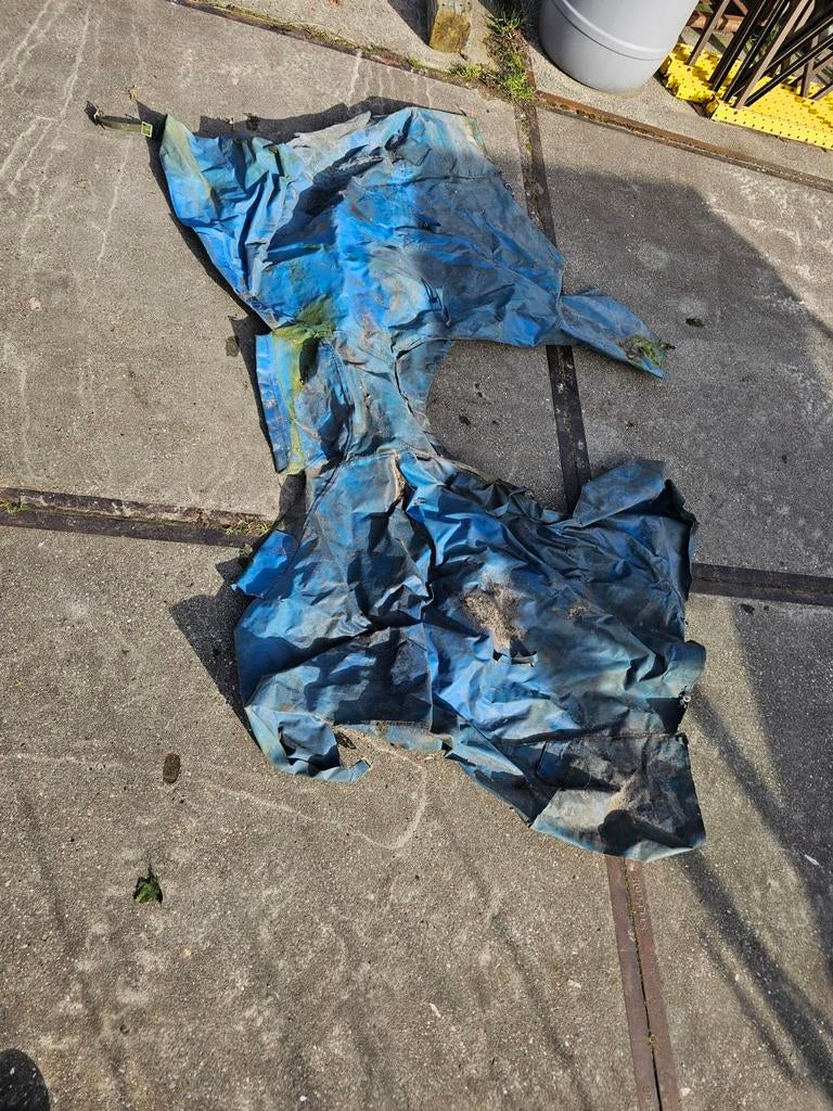 Ford dexta jas Sirocco kap, Ophalen