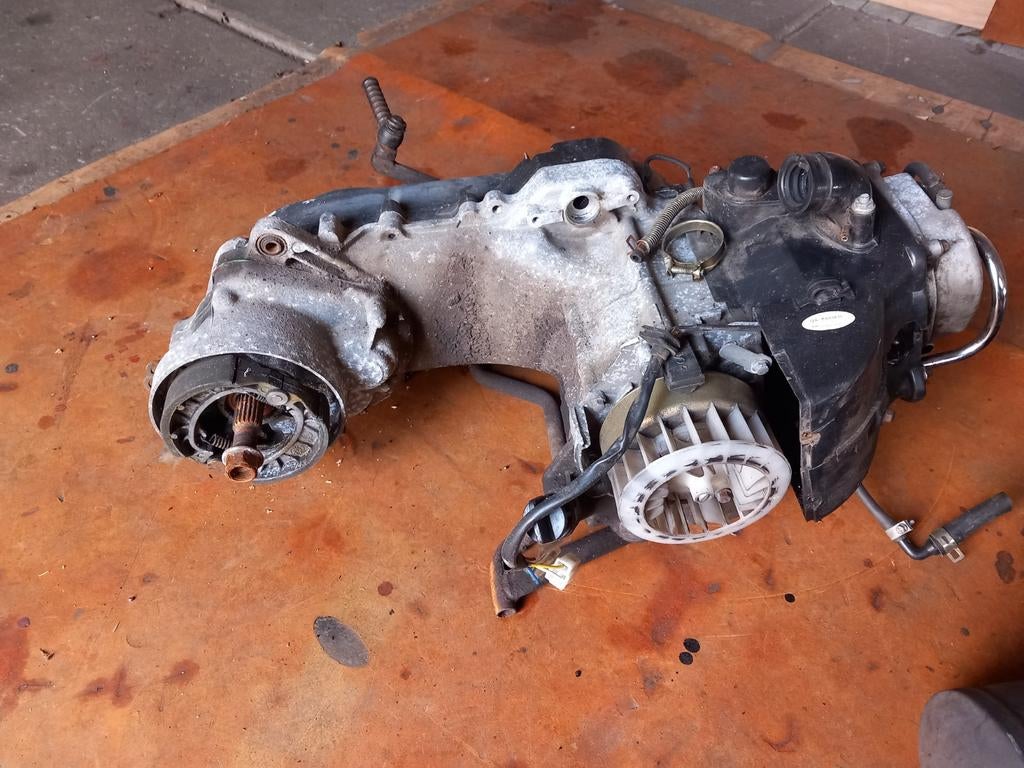 Gy6 blok voor onderdelen en uitlaat, Ophalen of Verzenden, Gebruikt, Blok