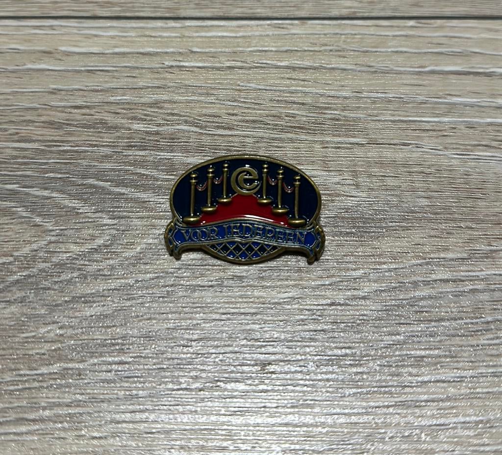 Efteling Medewerker Pin - Voor Iedereen, Ophalen of Verzenden, Zo goed als nieuw, Button of Speldje